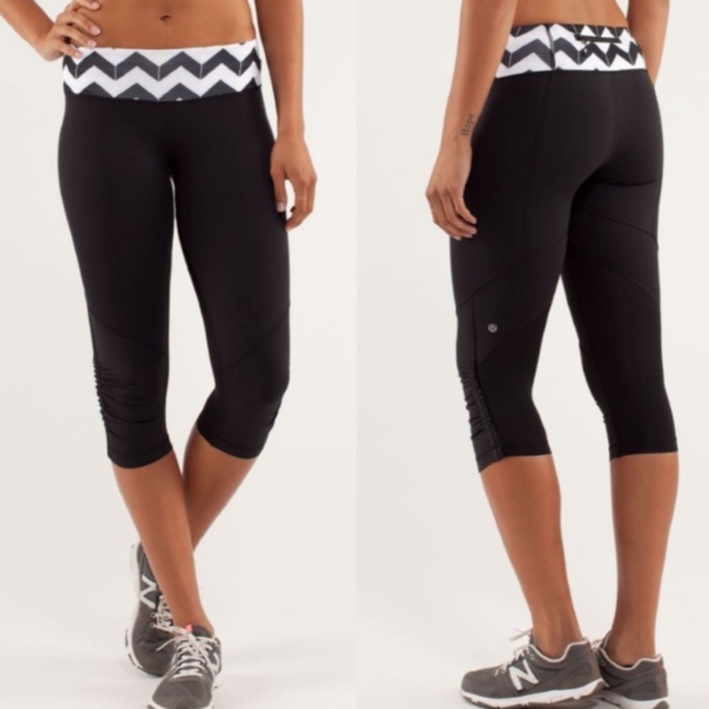 Lululemon run for your life crop chevron leggings size 6
